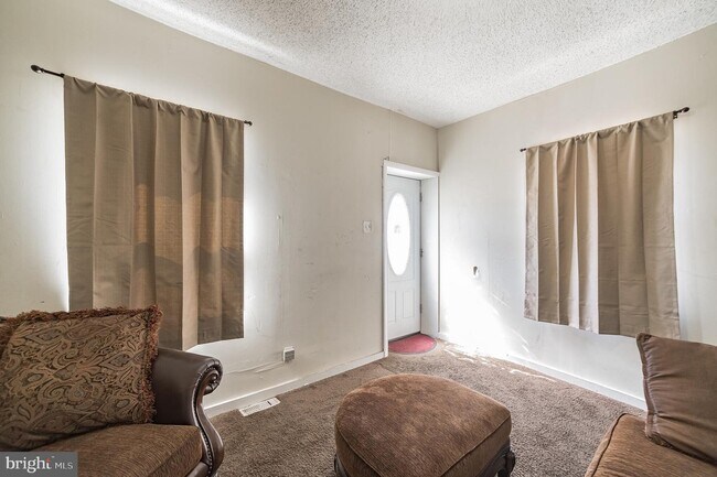 Building Photo - 2300 Aramingo Ave
