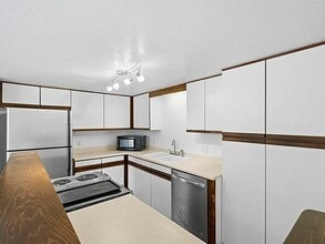 Building Photo - 65 Bonnie View Dr