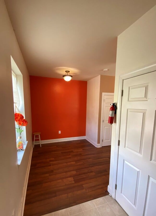 Building Photo - 1104 Culhane St