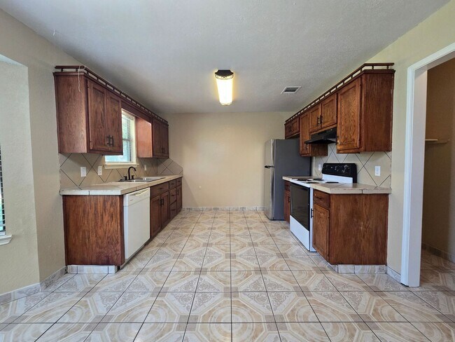 Foto del edificio - RENT REDUCTION - NEW IN MANAGEMENT - COMIN...