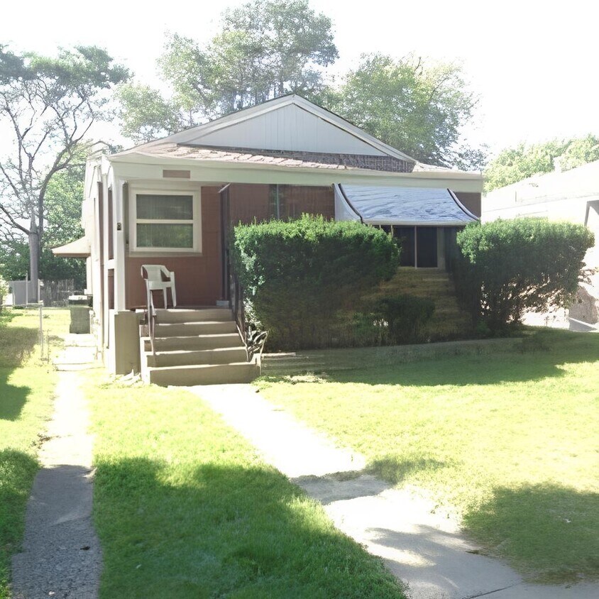 Primary Photo - 14308 Woodlawn Ave