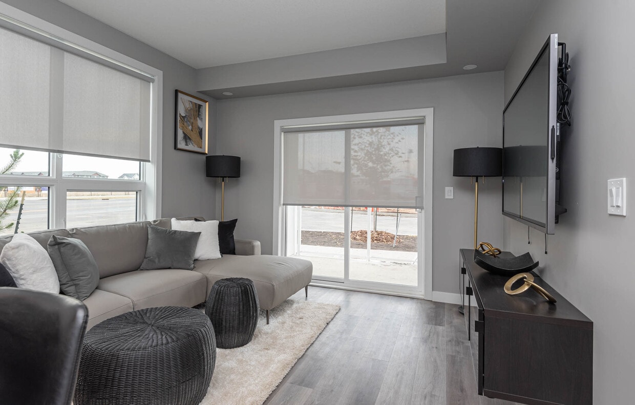 Primary Photo - Heritage Flats