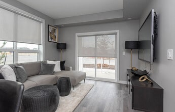 Building Photo - Heritage Flats