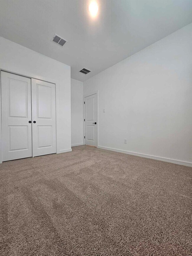 Foto del edificio - 8438 Tranquil Bay Ct