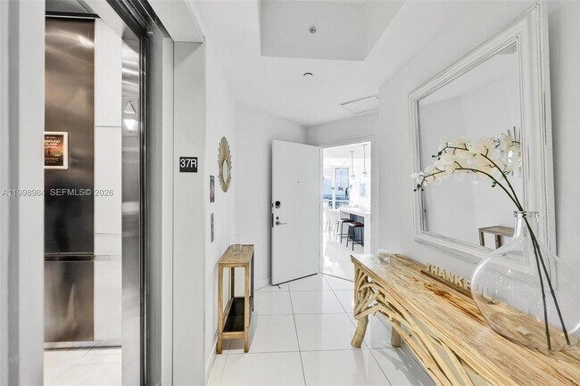 Foto del edificio - 851 NE 1st Ave