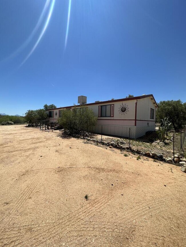 Building Photo - 6873 W Pima Mine Rd
