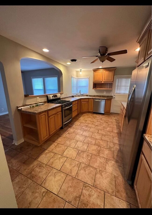 Foto del edificio - 102 S Illinois St