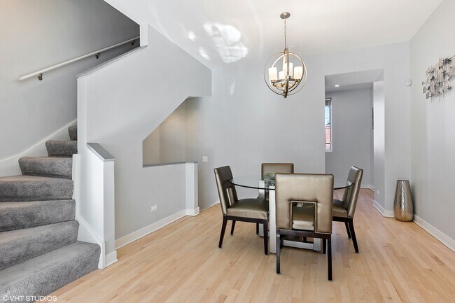 Foto del edificio - 1240 W Cottage Pl