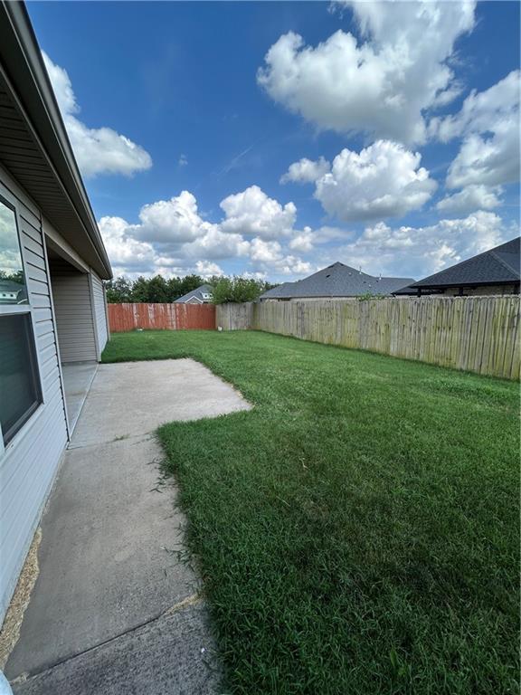 Building Photo - 1300 Cottonwood Rd