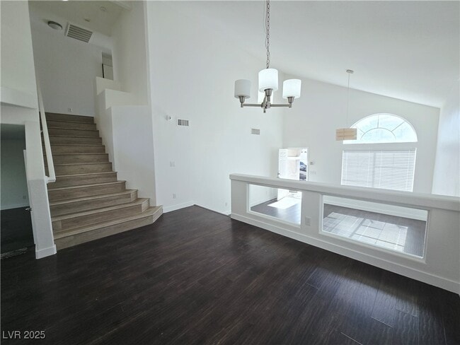 Foto del edificio - 8528 W Gilmore Ave