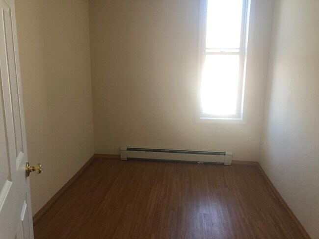 Foto del edificio - 2414 W 1st St