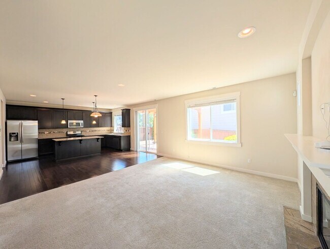Foto del edificio - 3Bd/2.5Ba Lynnwood Home