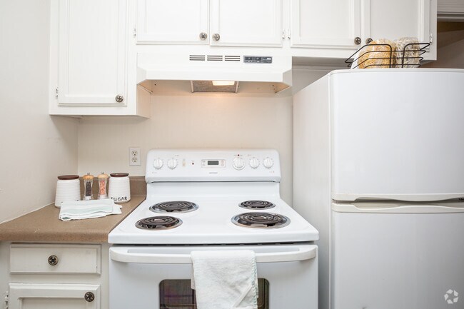 1HAB, 1BA - 599 ft² - Kenilworth Ridge