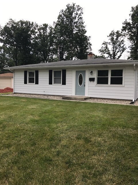 Primary Photo - Beautiful 4 Bedroom Home in Quiet Neighbor...