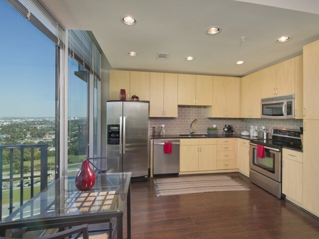 Building Photo - Your Sanctuary Awaits: One Bedroom Apartme...