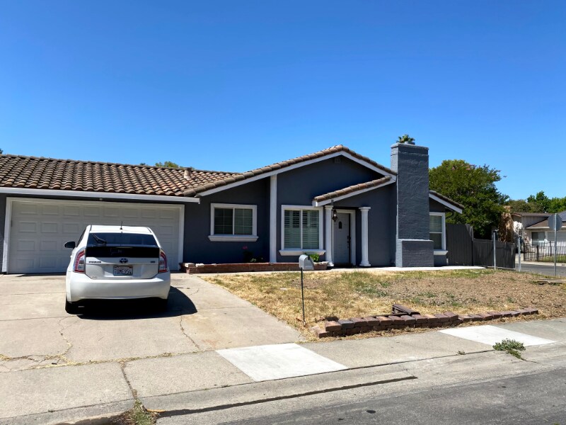 Primary Photo - 2833 Azevedo Dr