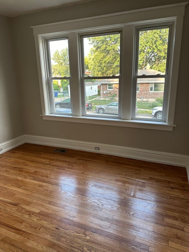 Living Room - 1149 Louisville Ave