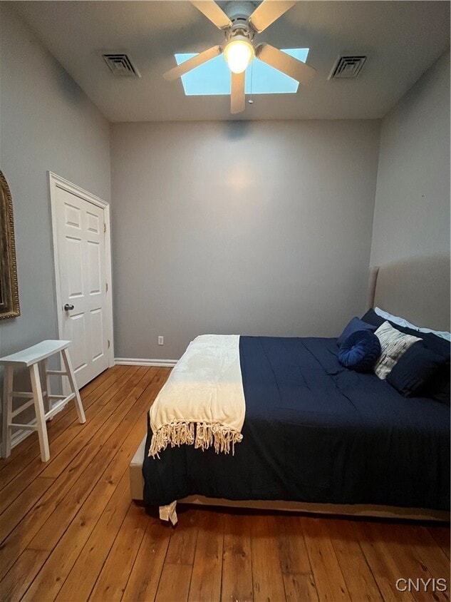 Building Photo - 2 W Park Row