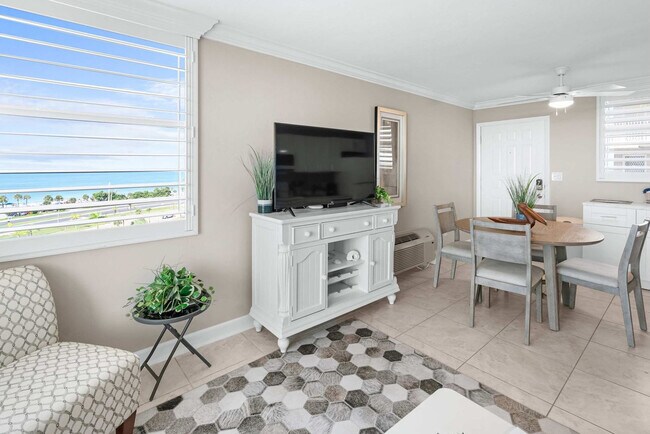 Foto del edificio - 5600 Bonita Beach Rd SW