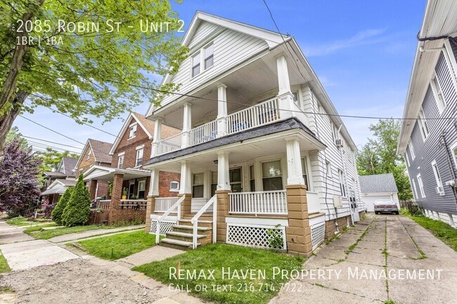 Building Photo - 2085 Robin St