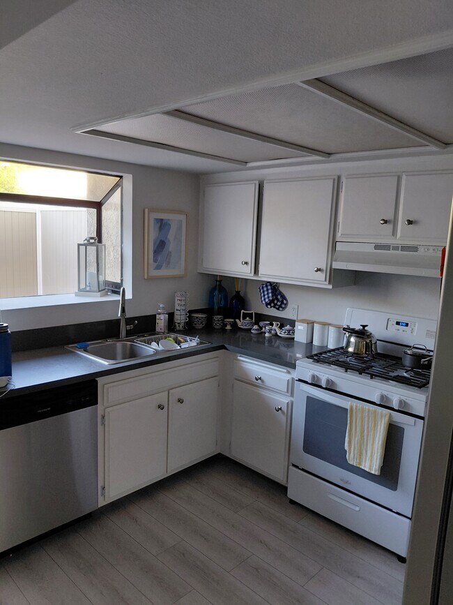 Foto del edificio - 9325 Sunland Park Dr