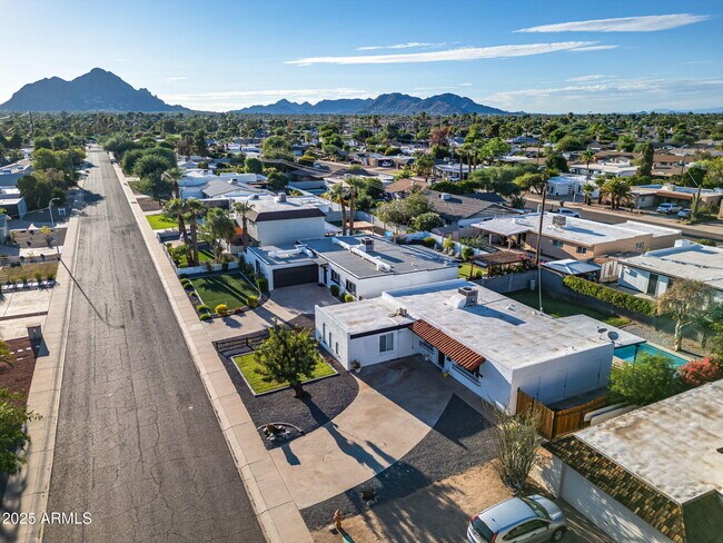 Foto del edificio - 8326 E Crestwood Way