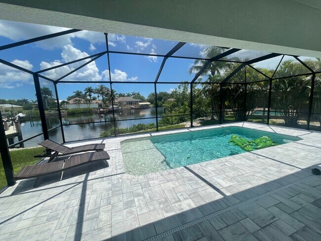 Pool - 190 Sunset Cay