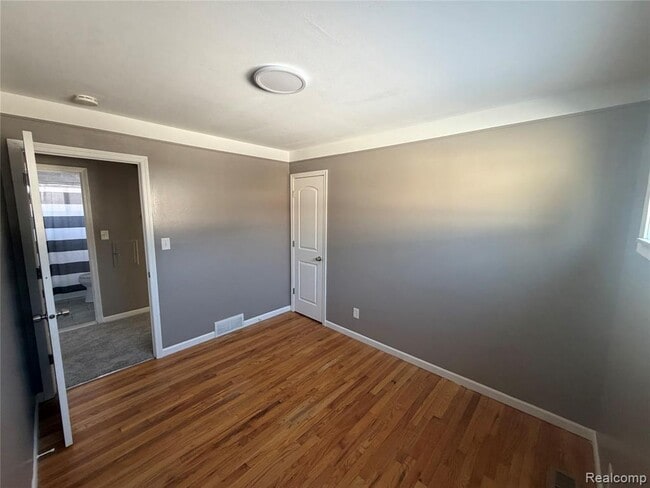 Foto del edificio - 7970 Campbell St