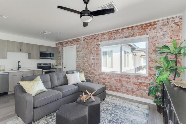 Foto del edificio - 2512 E Thomas Rd