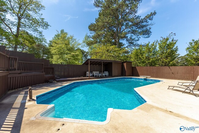 Foto del edificio - 4311 Indian Hills Rd SE