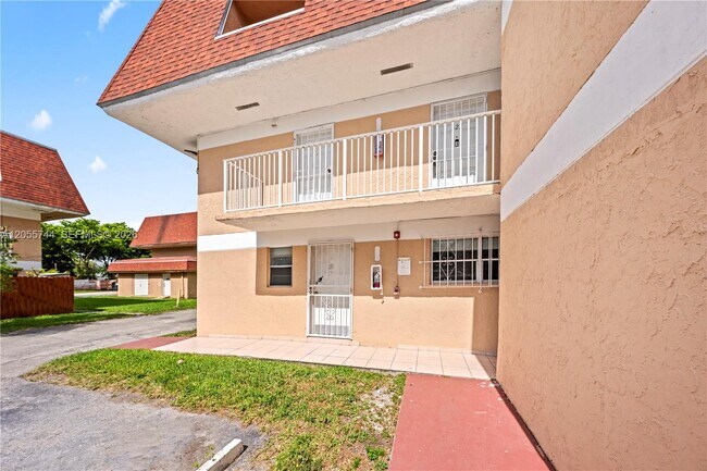 Foto del edificio - 260 NW 107th Ave