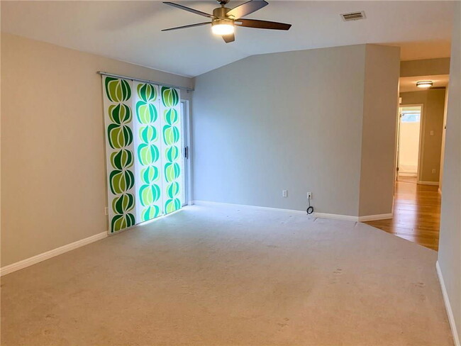 Building Photo - 1207 Shaun Dr