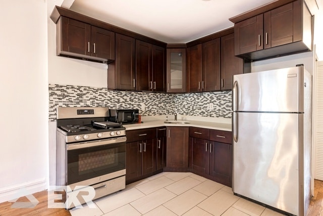 Foto del edificio - 401 Hancock St