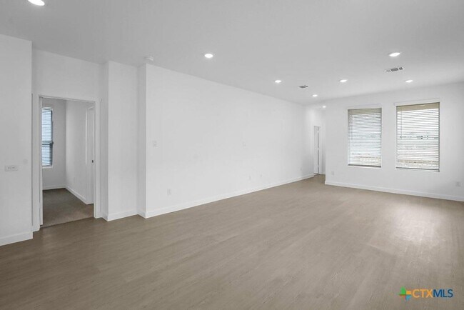 Foto del edificio - 247 Flathead