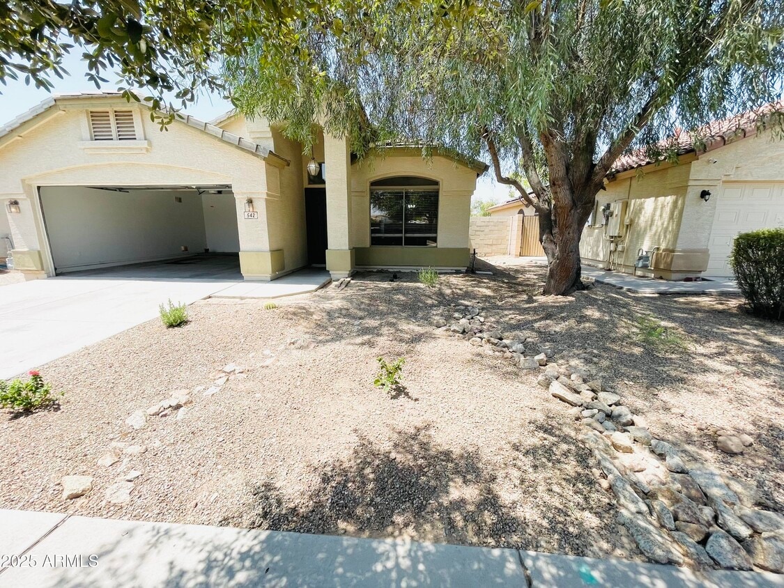 Primary Photo - 542 N 169th Ave