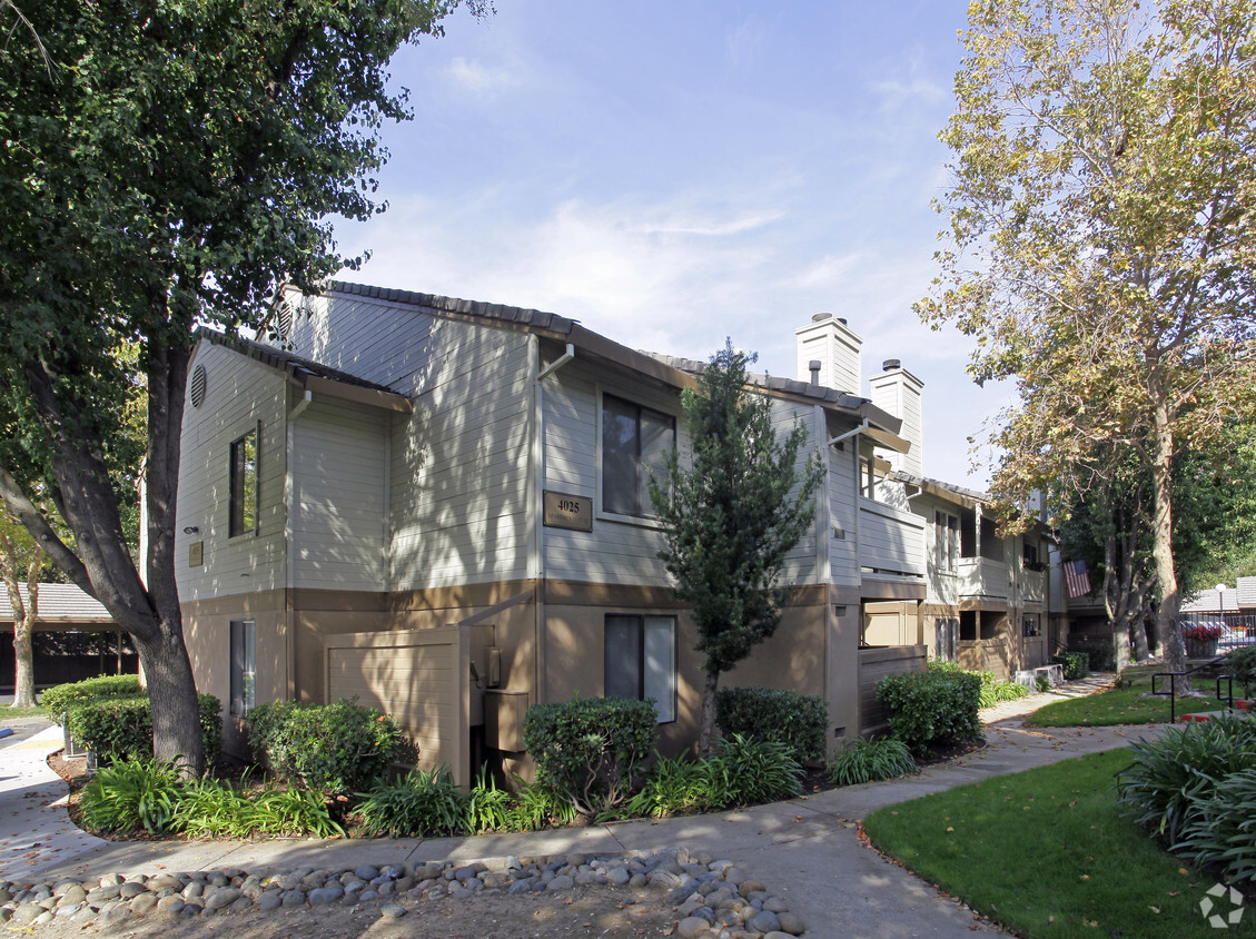 Foto principal - Heritage Oaks Apartments