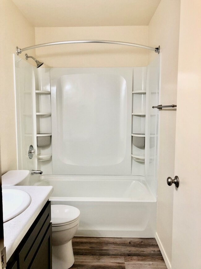 Building Photo - Burgundy House Apartments