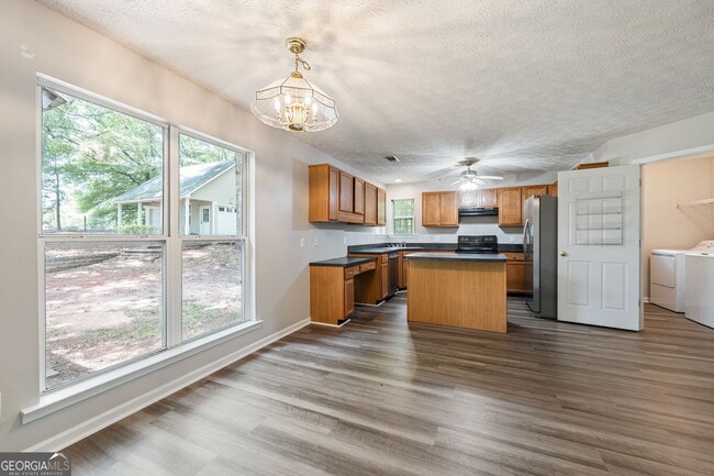 Building Photo - 209 Garrison Chase