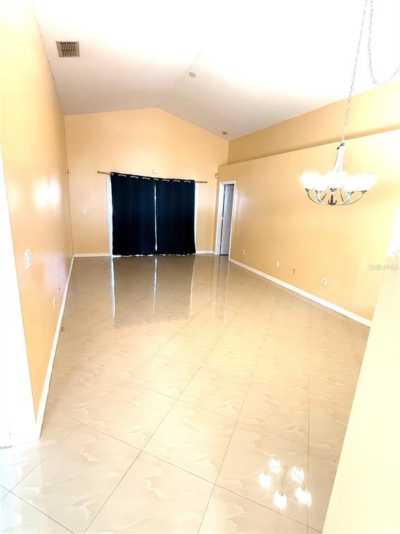 Foto del edificio - 9217 Valencia Palms Dr