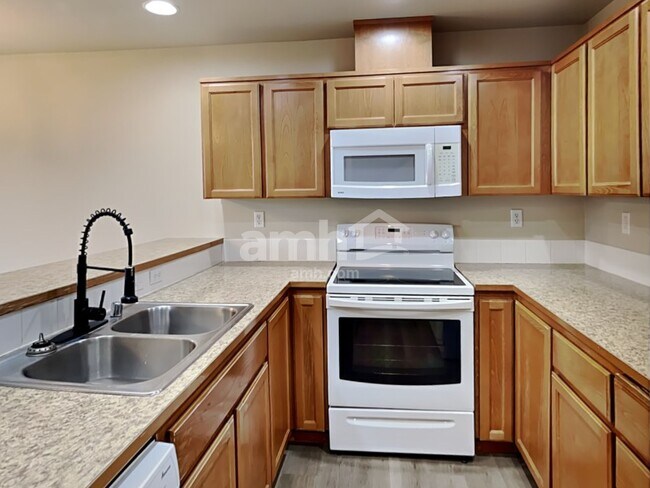 Foto del edificio - 16617 53rd Ave Ct E