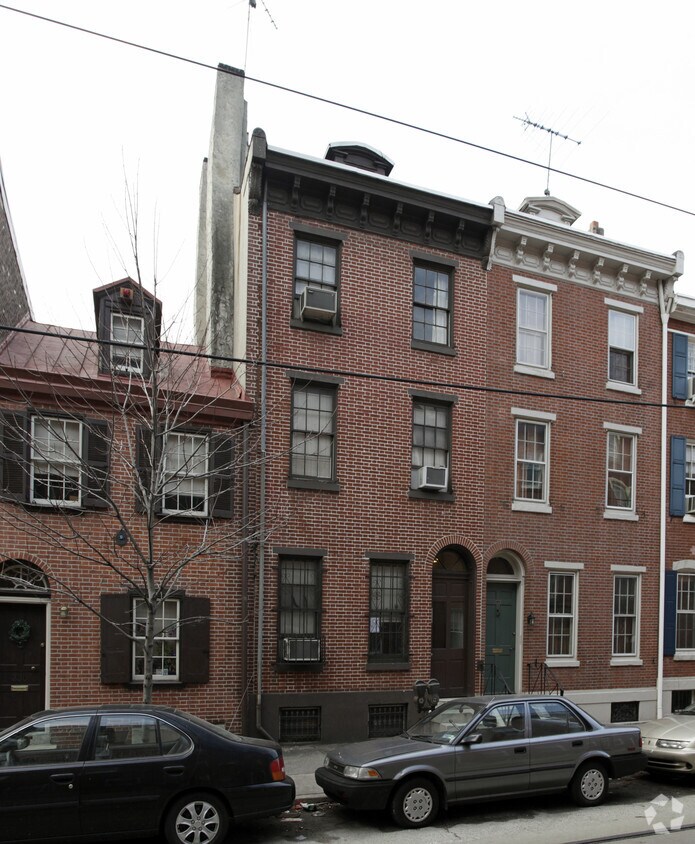 Primary Photo - 328 S 12th St