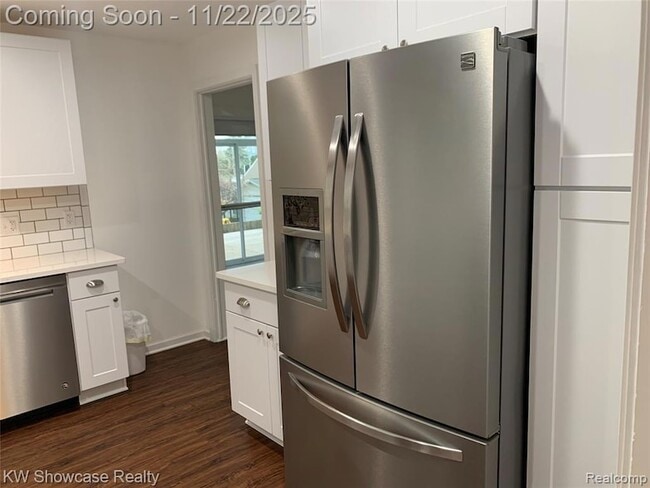 Building Photo - 462 Algene St