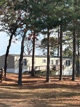 Building Photo - 908A Sandpit Rd