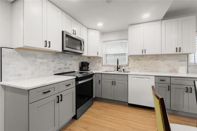 Foto del edificio - 3675 Gulf Blvd