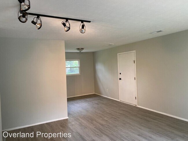 Foto del edificio - 4 br, 2 bath House - 24480 Uppingham Rd