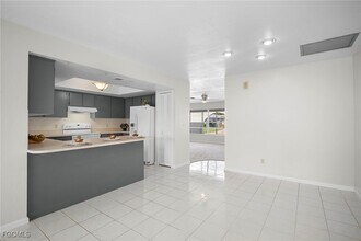 Building Photo - 9721 Deerfoot Dr