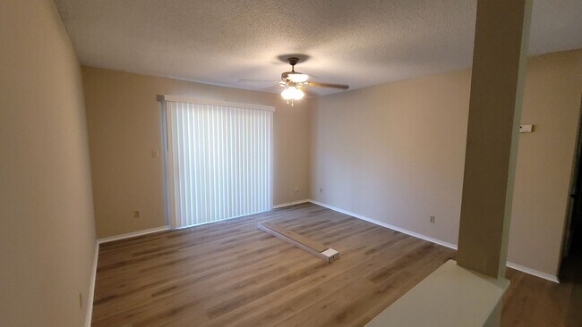 Foto del edificio - 2299 Scenic Hwy