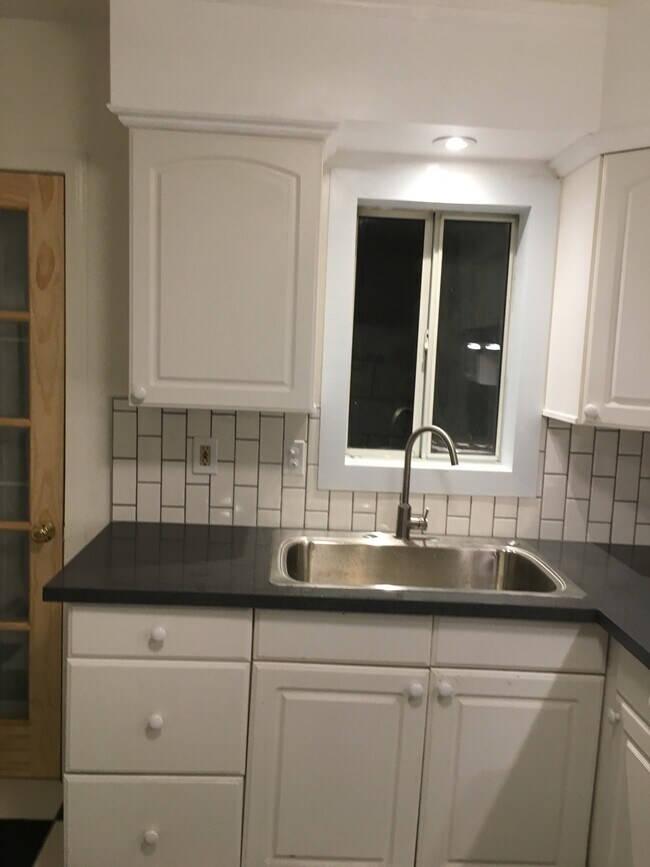 stainless steel sink with disposal - 1579 Cerro Gordo St