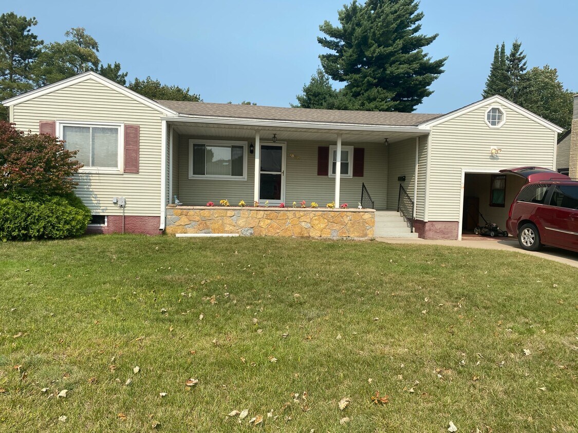 Primary Photo - 1808 29th Ave