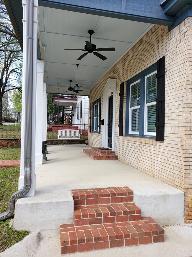 Foto del edificio - 730 S Donnybrook Ave